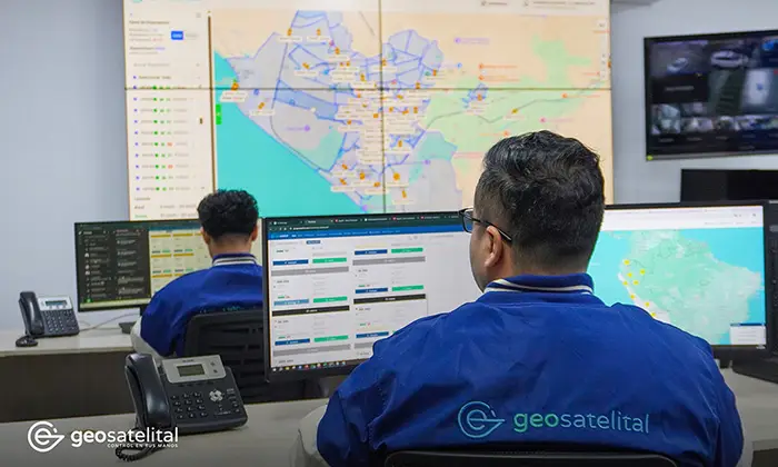 Cómo Funciona la Tecnología de Rastreo Satelital en Autos - Geosatelital